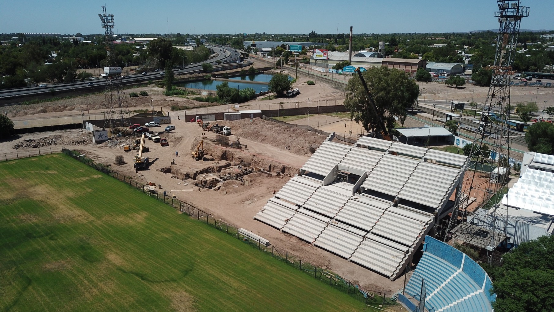 Godoy Cruz avanza en su sueño de volver a jugar en el estadio Gambarte